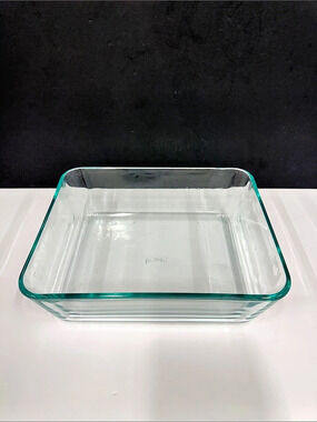 Pyrex 7212 11-Cup Rectangular Glass Baking and Storage Dish 7212 Clear Glass